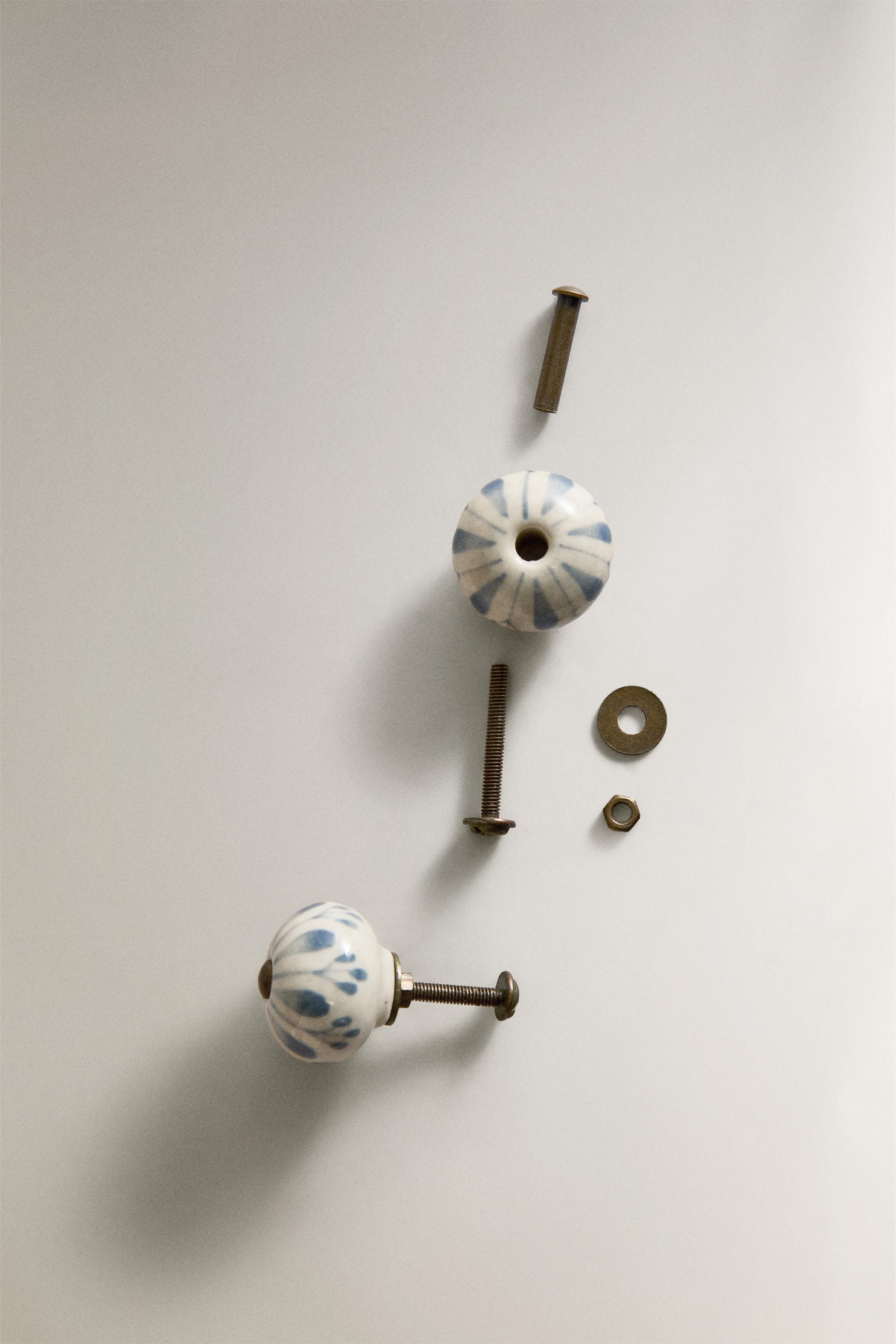 LOT DE BOUTONS MEUBLE EN CÉRAMIQUE FLEUR (LOT 2)